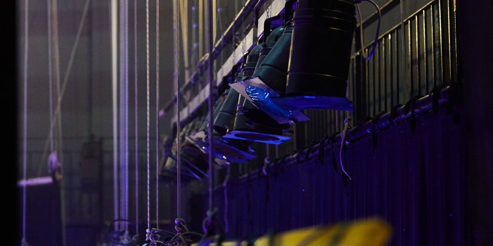 Theatrical rigging lines