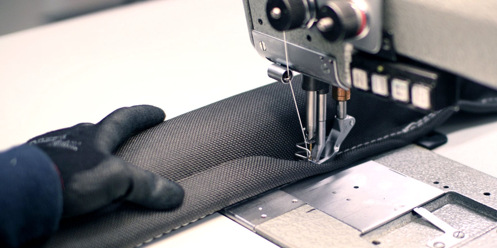 Sewing cover for custom lifting sling